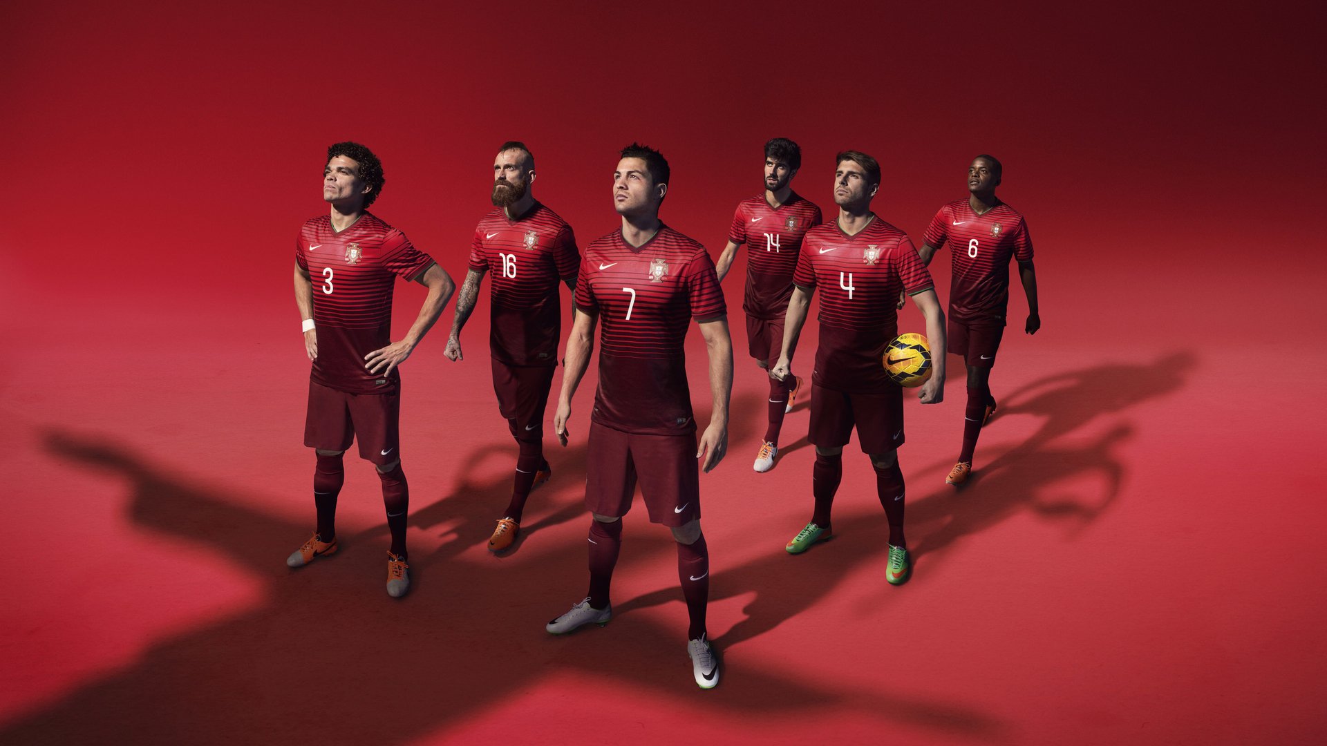 乐鱼电竞在线平台-英超逆转战：从不可能到奇迹的场面重现，英超转会传闻